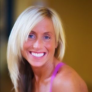 Meet your Posher, Jacinthe